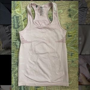 NWOT gymshark tank MAKE OFFER